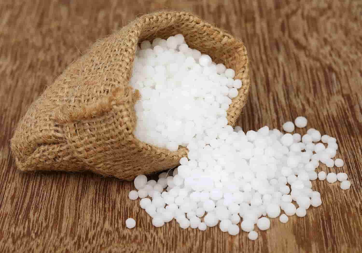 کود اوره حاوی نیتروژن بالا جهت رشد سریع گیاهان زراعی و باغی
